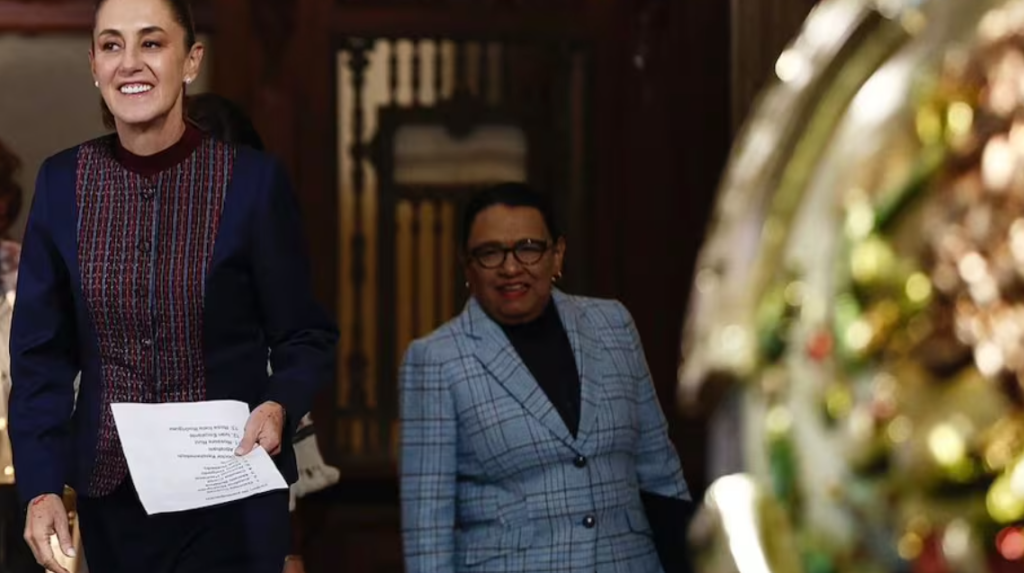 Claudia Sheinbaum, alcaldesa de la Ciudad de México, afirma que el Grupo Salinas debe adherirse a las decisiones tomadas tanto en México como en Estados Unidos.