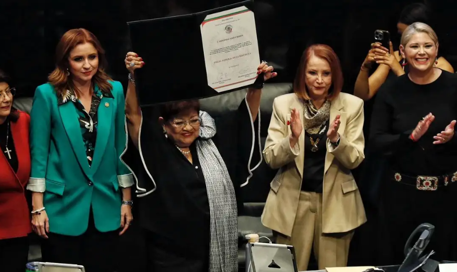 Ernestina Godoy nombrada por el Senado de la República como la nueva Fiscal General