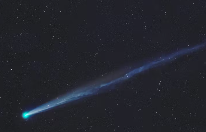 Dos cometas recientemente identificadas brillaron con intensidad al anochecer.