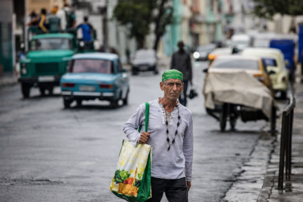 Irán afirma su ‘derecho inalienable’ sobre el uranio