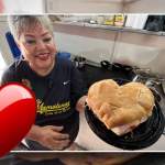 En Tampico, restaurantes registran un incremento del 50% en ventas para San Valentín 2026 y revive la ‘Corazonada de la Barda’