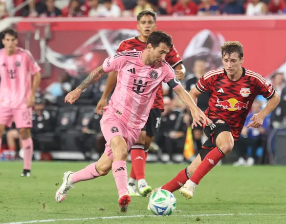 Lionel Messi mantiene su serie de dobletes con 6 en 7 partidos, y su club, Inter Miami, aprovecha al máximo su destreza.