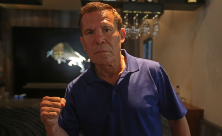 Julio César Chávez, el boxeador mexicano, ha sido admitido en un hospital de Culiacán; se desconoce su estado de salud actual.