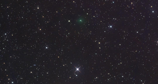 El objeto interestelar 3I/ATLAS sorprende a la comunidad científica al adoptar un color verde