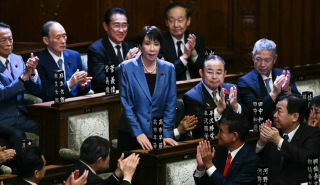 Recientemente nombrada la primera ministra de Japón, quien muestra interés por el heavy metal.