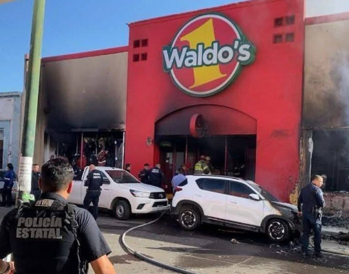 Se registró una explosión en la tienda Waldos de Sonora, sin causas definidas, resultando en 23 muertes y generando una investigación.