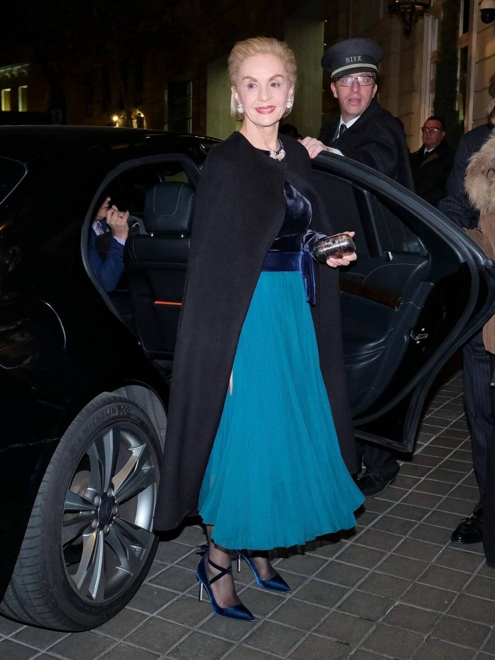 Carolina Herrera, a sus 86 años, revela su estrategia para mantener la salud, que consiste en ingerir seis veces más comidas en un día