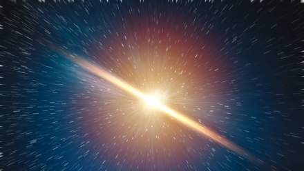 El telescopio James Webb revela la ubicación de la galaxia más antigua conocida, situada a gran distancia, facilitando insights sobre los orígenes del universo.