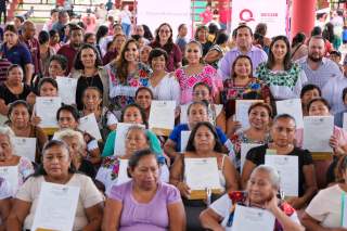 Iniciativa Nacional de Vivienda destaca a mujeres y reconocerá derechos agrarios a 150 mil en México