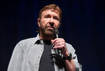 Chuck Norris ingresado de urgencia poco antes de sus 86: ¿qué ocurrió con el ‘invencible’?