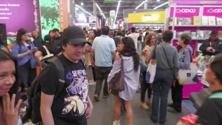 ¡Celebración mundial del libro en Guadalajara! FIL homenajea a Rulfo con lectura continua