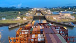 El «Tapón» de Panamá: Sequía extrema reduce el paso de buques y amenaza con disparar precios de tecnología