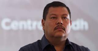 EE.UU. acusa a activista Raymundo Ramos de vínculos con el Cártel del Noreste; denunció espionaje con Pegasus