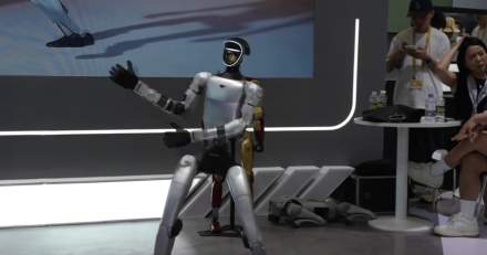 Presentan gafas con IA y robots de servicio en la sexta edición de la CICPE 2026