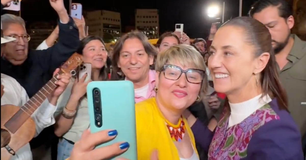 Sheinbaum arriba a Barcelona para cumbre progresista y reunión con Sánchez
