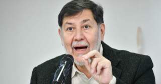 Noroña defiende sueldo de su hijo en CFE y califica de ‘canalla’ campaña mediática