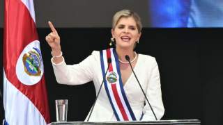 «Mano dura contra el narco»: Laura Fernández asume la presidencia de Costa Rica