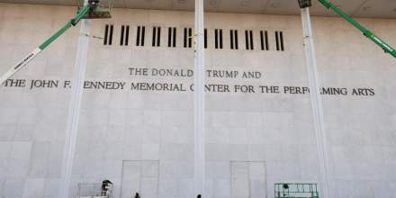 Choque de poderes: El Kennedy Center entra en limbo legal tras fallo sobre el nombre de Donald Trump