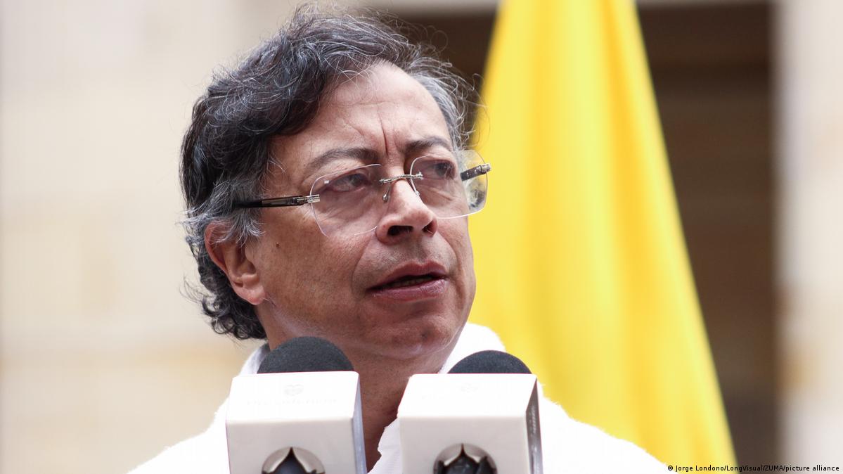 Petro niega su suspensión provisional: “No es así”