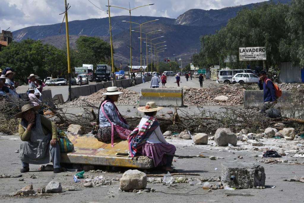 Crisis extrema en Bolivia: Presidente Rodrigo Paz decreta Estado de Excepción tras 50 días de bloqueos y desabastecimiento