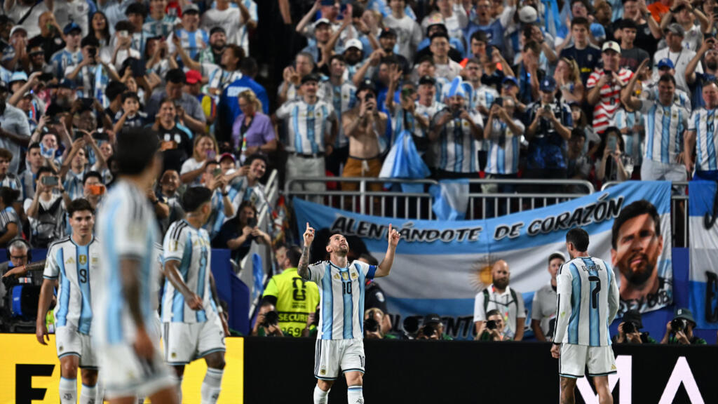 Eterno e histórico: Lionel Messi debuta con un triplete ante Argelia e iguala récord goleador en los Mundiales