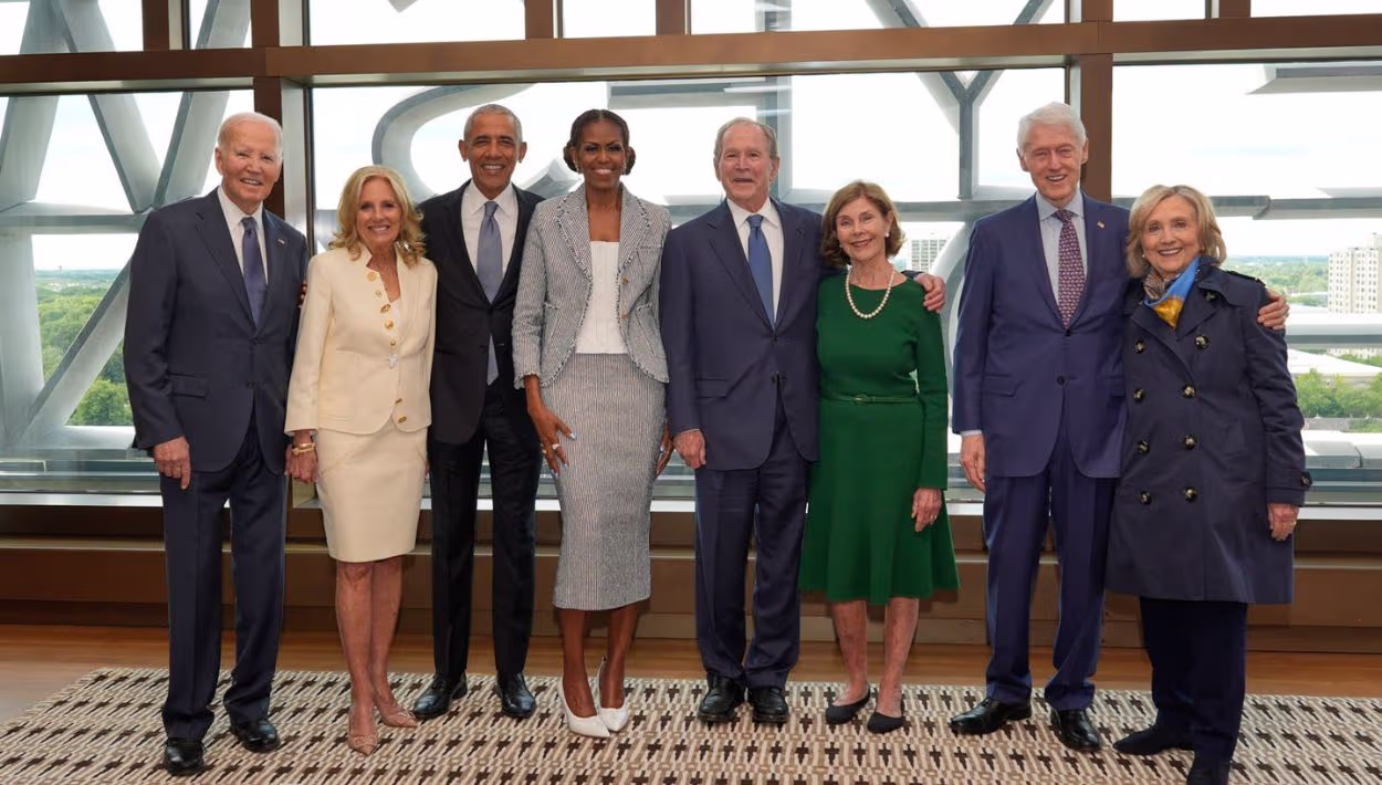 Cumbre de líderes en Chicago: Barack Obama inaugura su Centro Presidencial junto a Biden, Clinton y Bush
