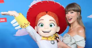 Taylor Swift sorprende con canción original para Toy Story 5